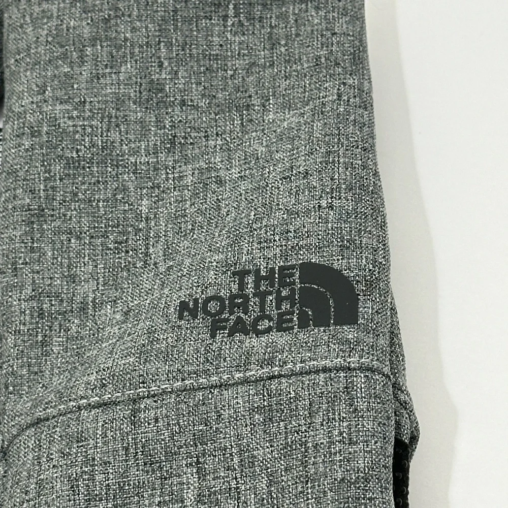 The North Face ||  Women’s E-Tip Touchscreen Gray / black Gloves Xs
